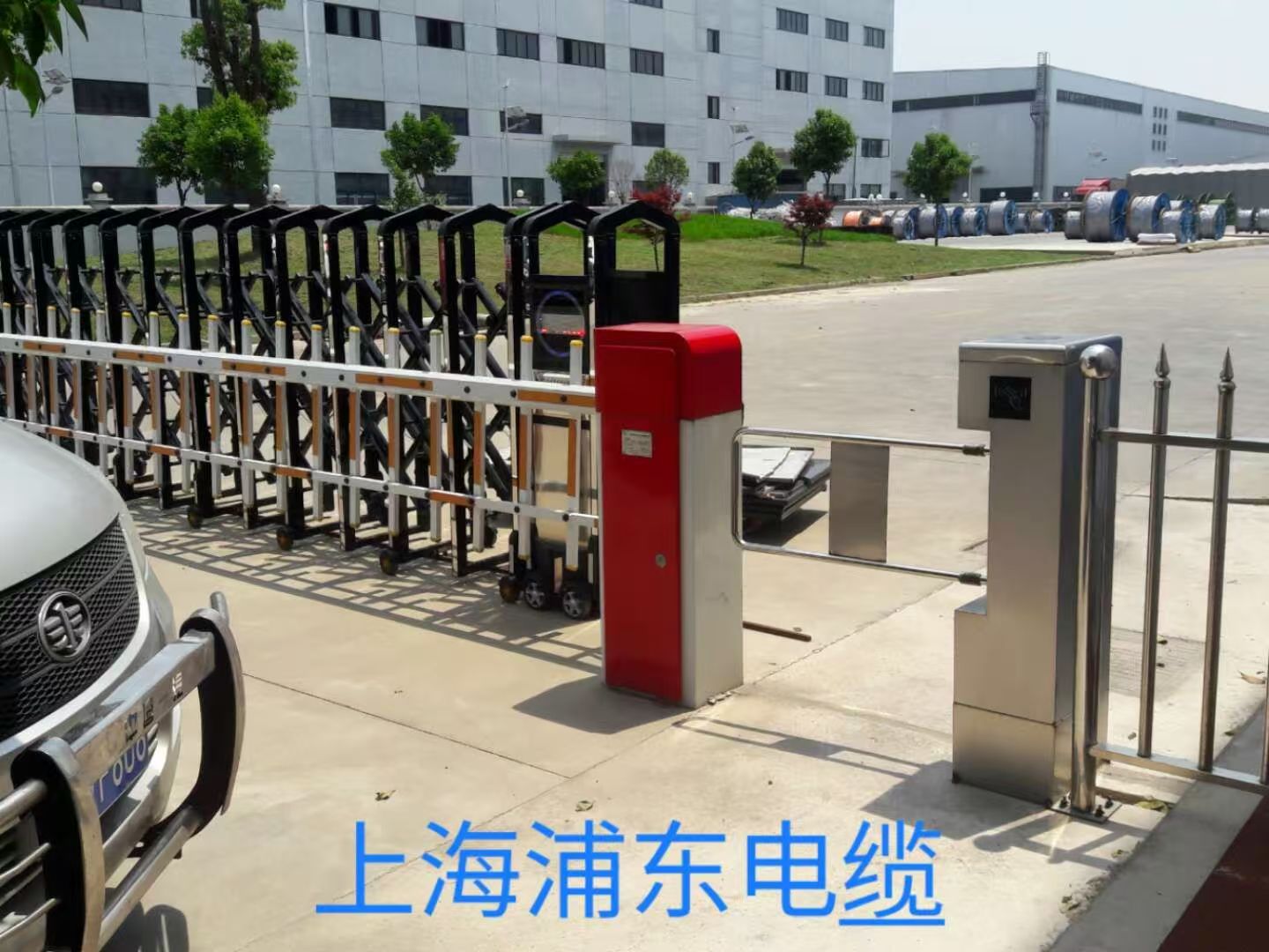上海电动门或道闸报修前，应该拍哪些照片和视频？相关真实案例现场